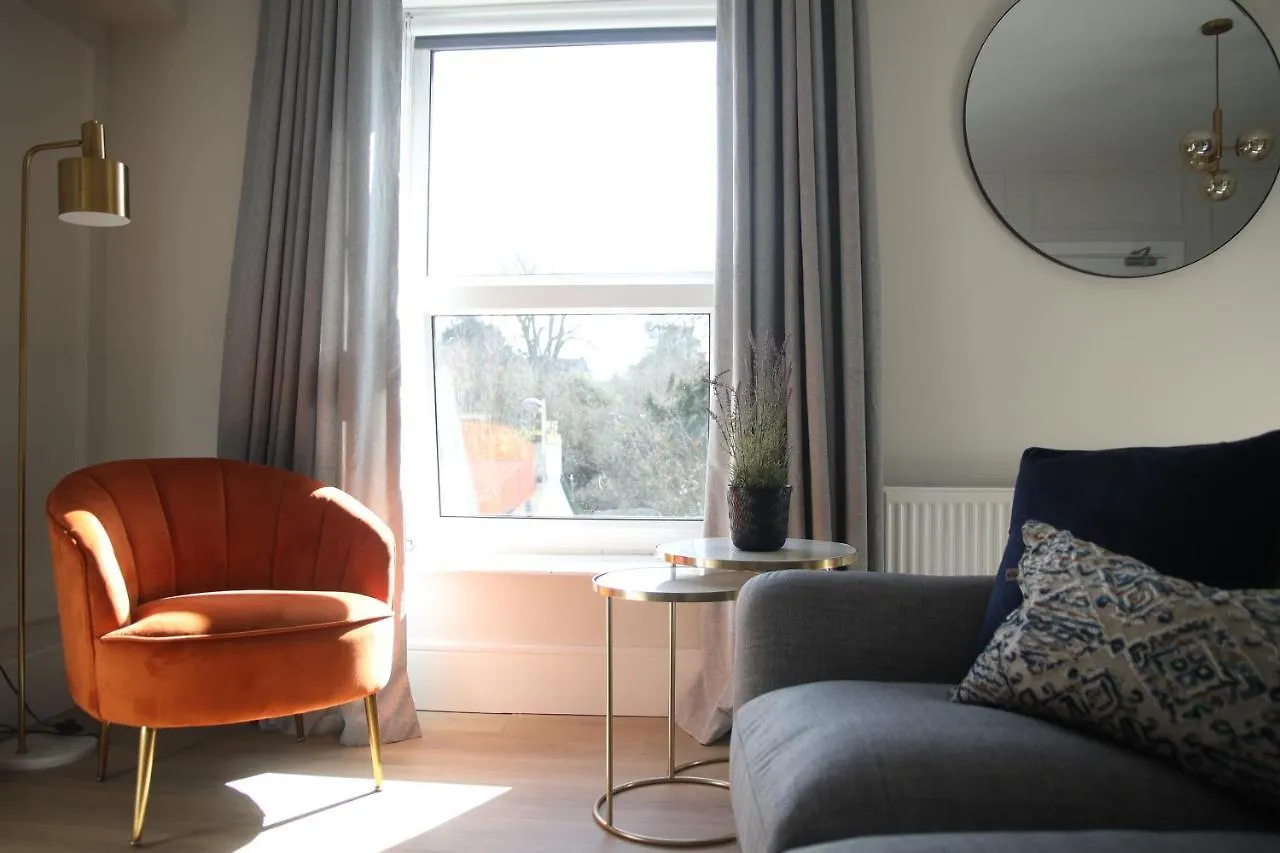 Crawford House- Scholarlee Living Apartments Cork 3*,  Ireland